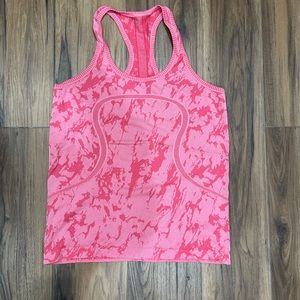 Lululemon women’s size 8 swiftly tech dye pink racer back tank top